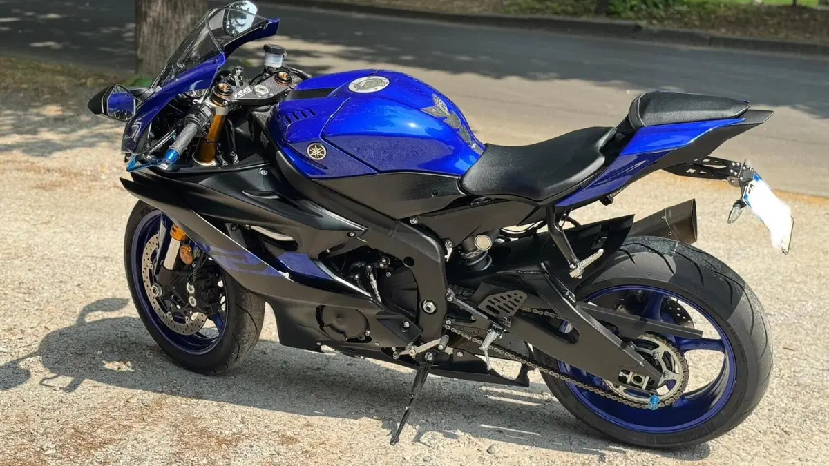 Yamaha YZF R6 (2017 - 20)  (5)