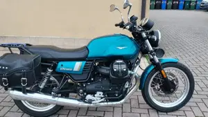 Moto Guzzi V7 III Special (2017 - 20)  (2)