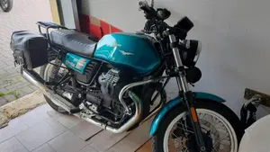 Moto Guzzi V7 III Special (2017 - 20)  (4)