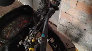 Honda NX 650 Dominator (1988 - 90)  (3)