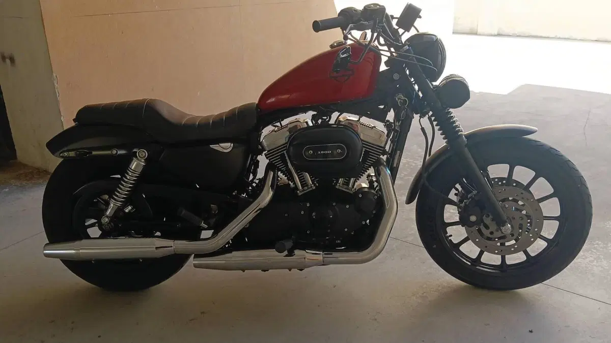 Harley-Davidson 883 R (2006 - 07) - XL 883R 