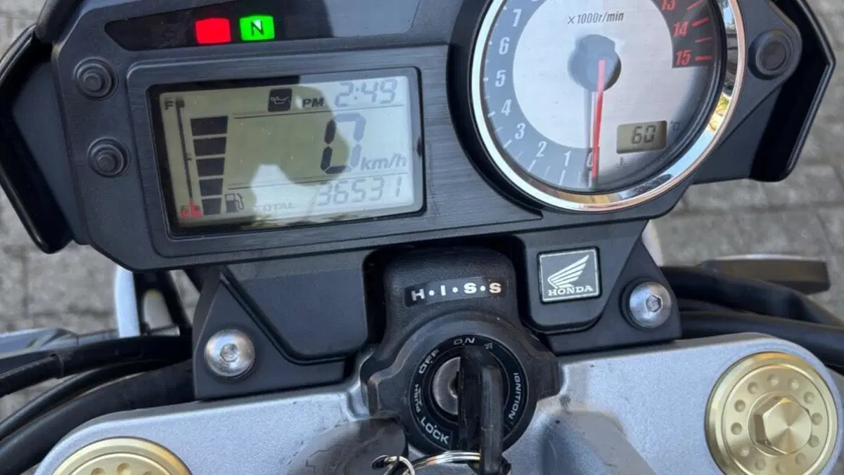 Honda Hornet 600 (2005 - 06)  (5)