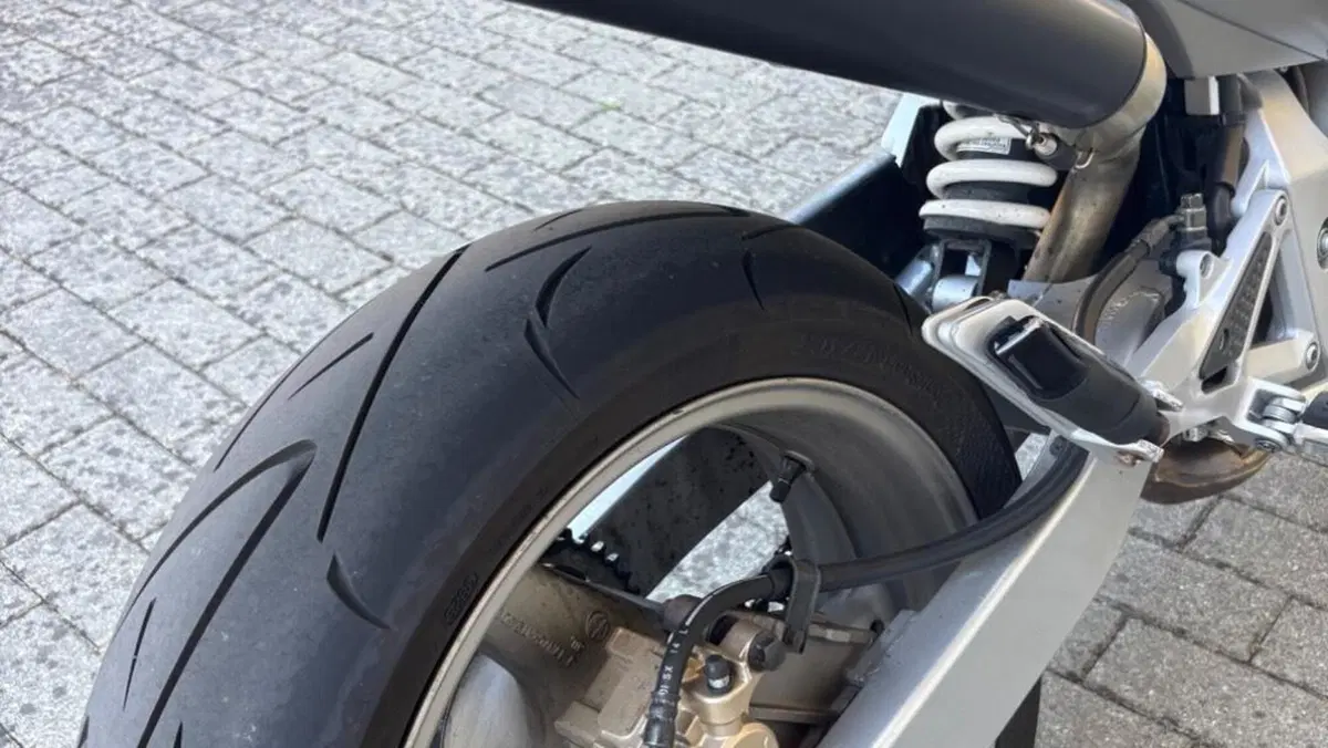 Honda Hornet 600 (2005 - 06)  (7)