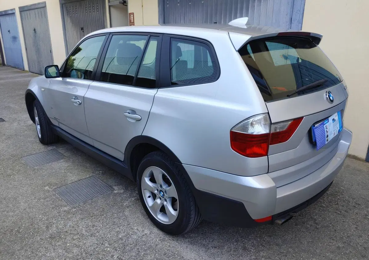 BMW X3 xDrive20d (2)