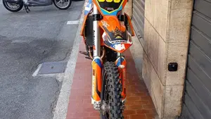 KTM 250 SX-F (2020)  (3)