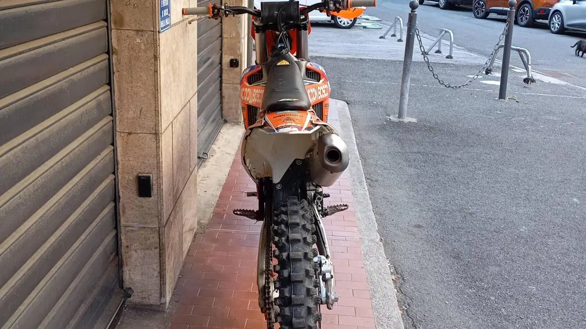 KTM 250 SX-F (2020)  (4)