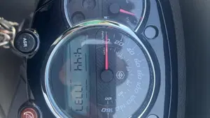Piaggio Beverly 300 Hpe (2021)  (5)