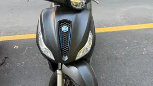Piaggio Medley 125 S (2025 - 26)  (5)