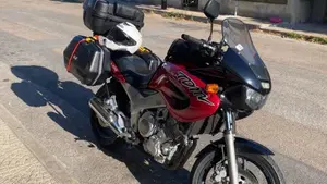 Yamaha TDM 850 (1996 - 01)  (2)