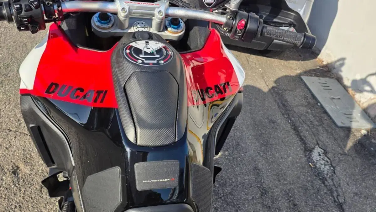 Ducati Multistrada V4 Pikes Peak (2021 - 24)  (10)