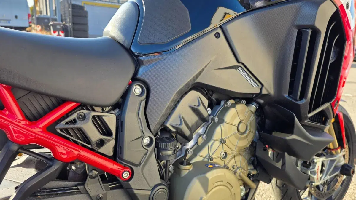 Ducati Multistrada V4 Pikes Peak (2021 - 24)  (12)