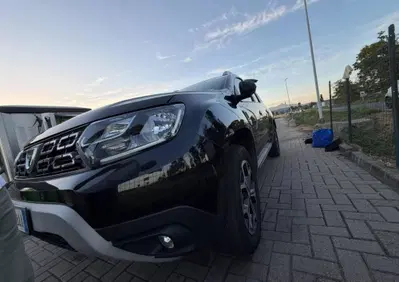 Dacia Duster 1.0 TCe 100 CV ECO-G 4x2 15th Anniversary (10)