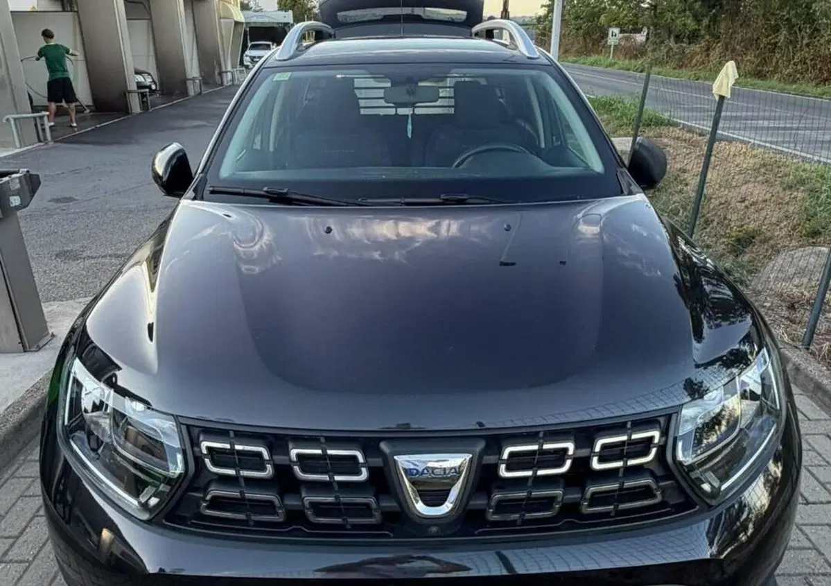 Dacia Duster 1.0 TCe 100 CV ECO-G 4x2 15th Anniversary (13)