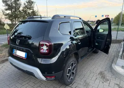 Dacia Duster 1.0 TCe 100 CV ECO-G 4x2 15th Anniversary (17)
