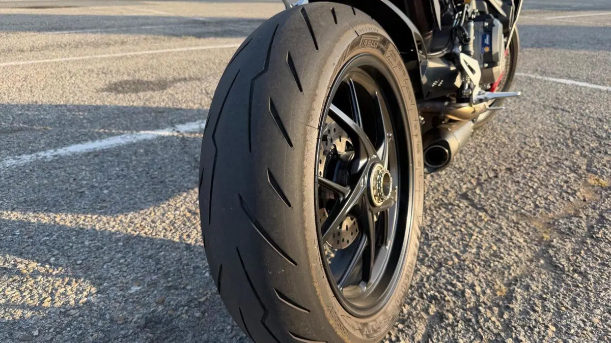 Ducati Streetfighter V2 (2022 - 24)  (4)