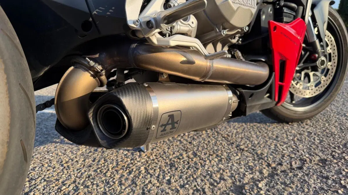 Ducati Streetfighter V2 (2022 - 24)  (5)