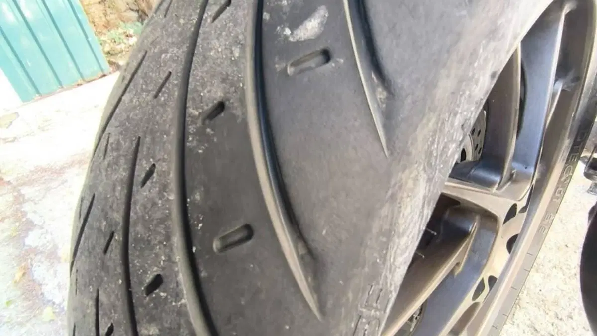 Honda VFR 800 F (2014 - 16)  (15)