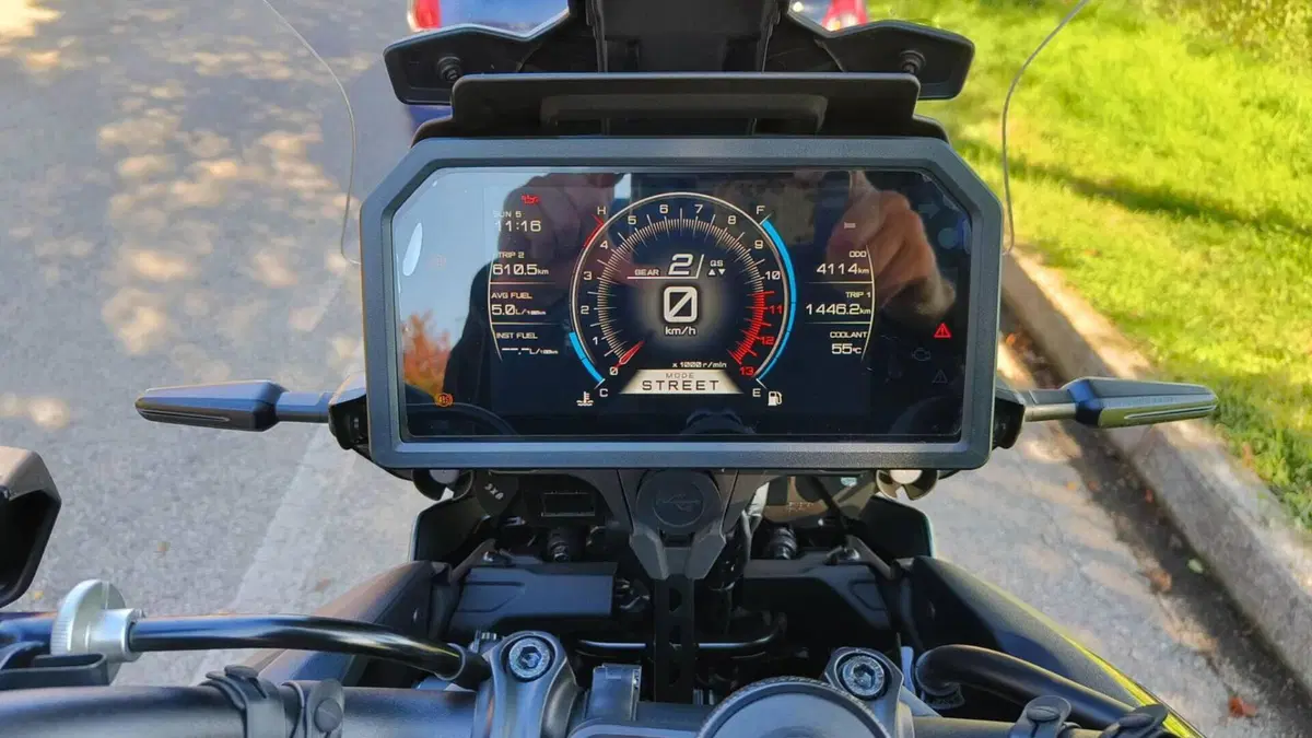 Yamaha Tracer 9 GT+ (2023 - 24)  (9)