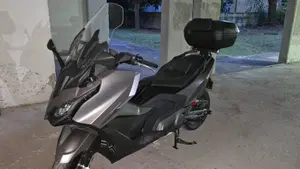 Kymco AK 550 Premium (2023 - 25)  (4)
