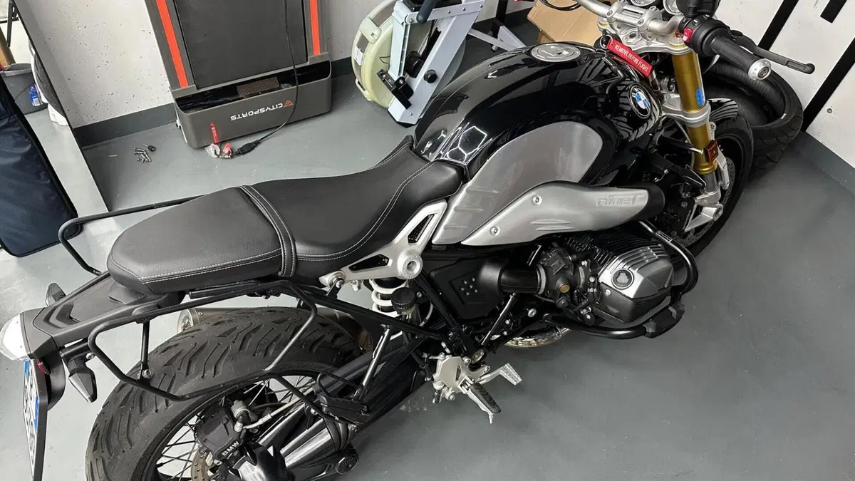 Bmw R nineT 100 Years (2023)  (6)
