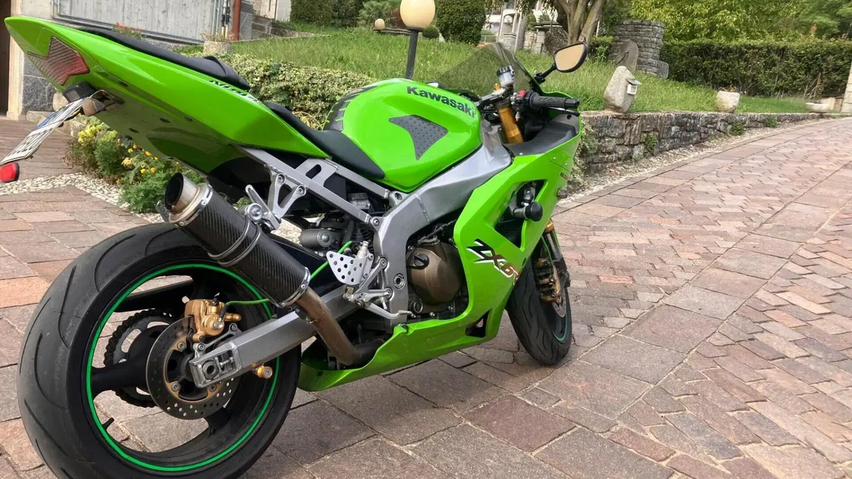 Kawasaki Ninja 636 ZX-6R (2003 - 04)  (4)