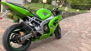 Kawasaki Ninja 636 ZX-6R (2003 - 04)  (4)