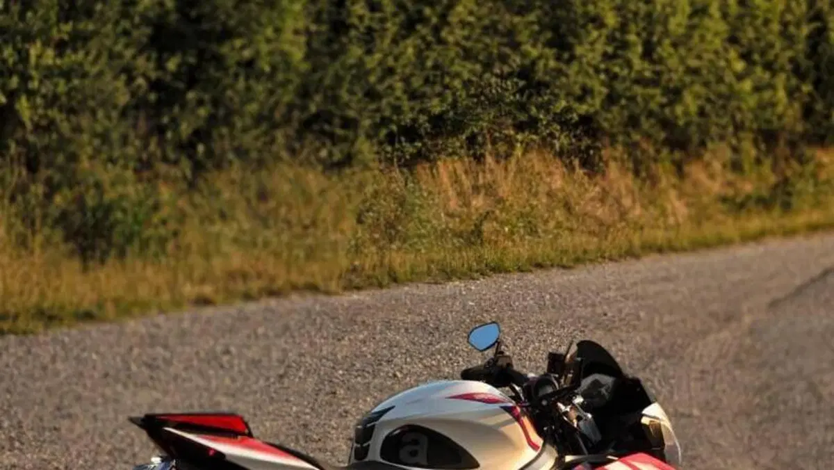 Aprilia Tuono 660 Factory (2022 - 24)  (2)