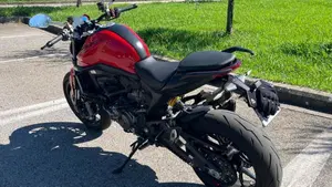 Ducati Monster 937 + (2021 - 25)  (5)
