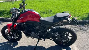 Ducati Monster 937 + (2021 - 25)  (4)
