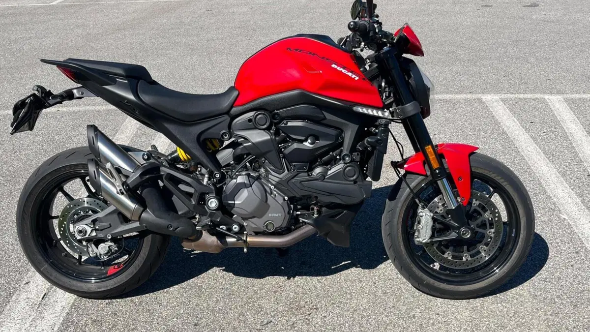 Ducati Monster 937 + (2021 - 25)  (2)