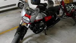 Moto Guzzi V7 Stone Corsa (2023 - 25) 