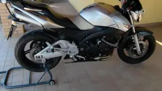 Suzuki GSR 600 (2006 - 11) usata