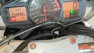 Suzuki GSR 600 (2006 - 11)  (3)