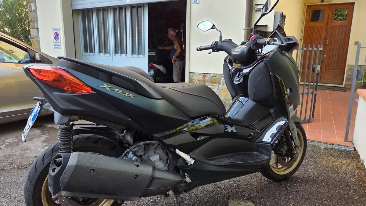Yamaha X-Max 300 Tech Max (2021 - 24)  (3)
