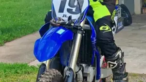 Yamaha YZ 125 (2022)  (4)