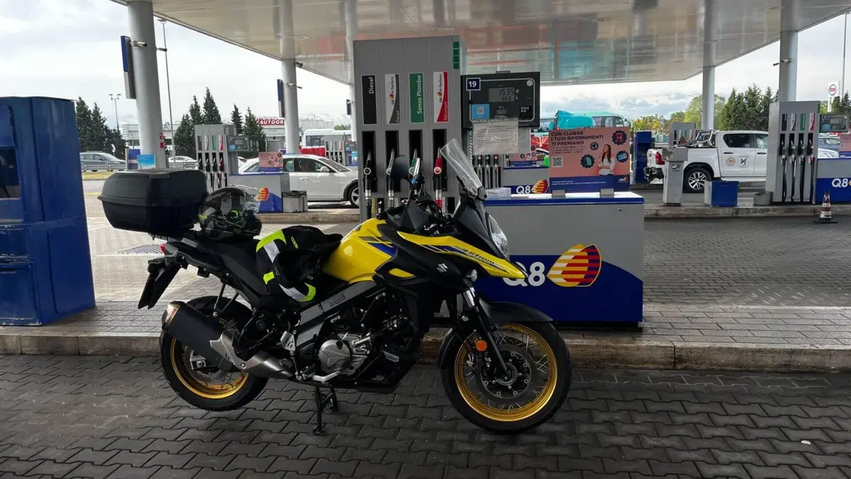 Suzuki V-Strom 650XT Explorer (2022 - 25)  (2)