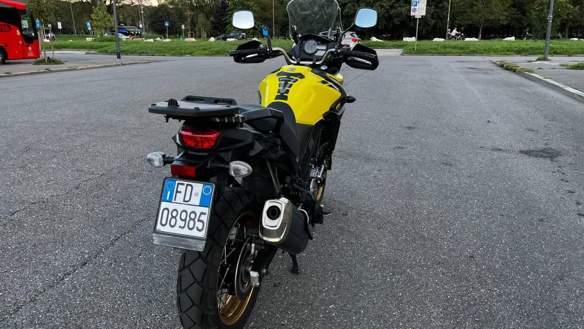 Suzuki V-Strom 650XT Explorer (2022 - 25)  (4)