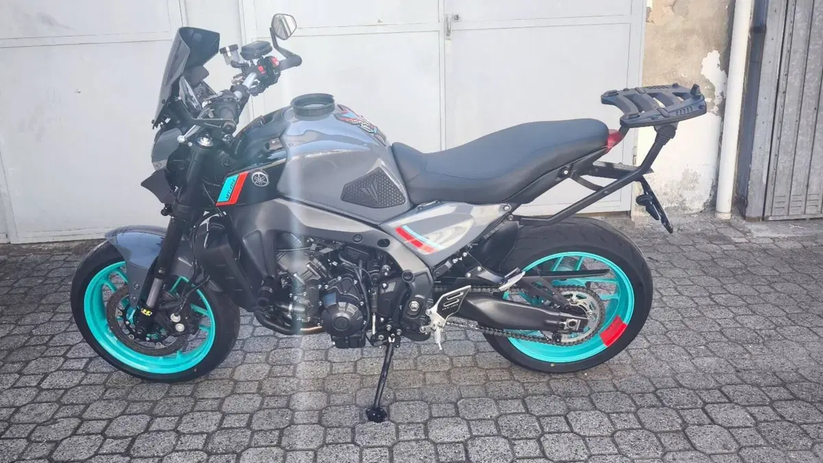Yamaha MT-09 (2021 - 23)  (3)