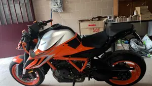 KTM 1290 Super Duke R (2021 - 23)  (3)