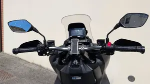 Honda ADV 350 (2022 - 24)  (4)