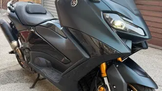 Yamaha T-Max 560 Tech Max (2022 - 24) usata