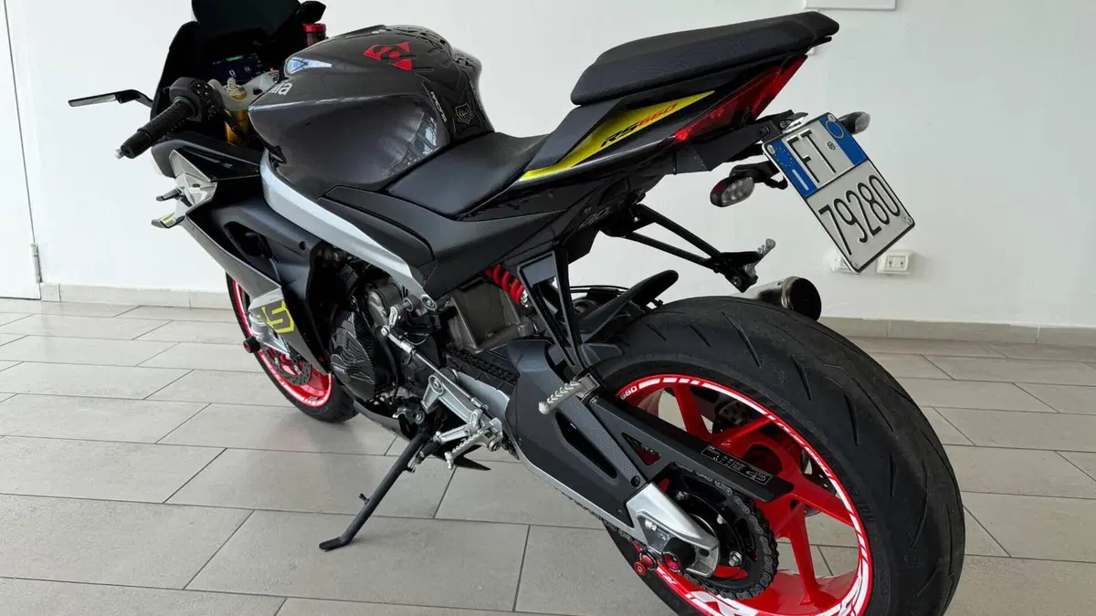Aprilia RS 660 Factory (2025 - 26)  (4)