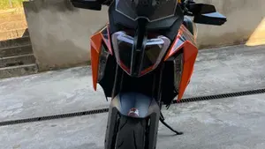 KTM 1290 Super Duke GT (2021 - 25)  (4)