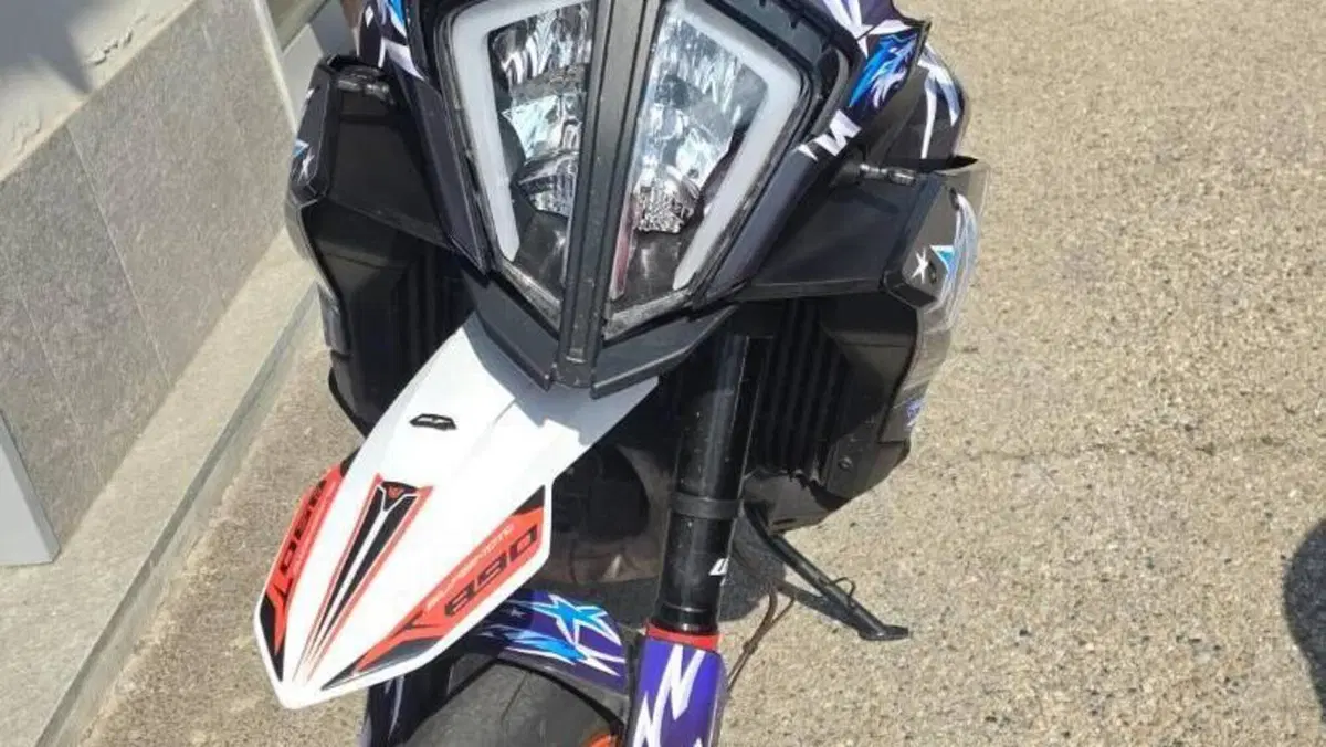 KTM 890 SMT (2023 - 25)  (2)