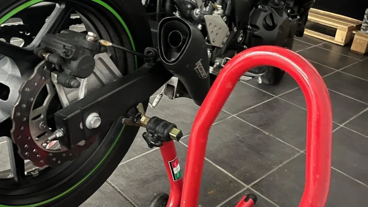 Kawasaki Z 750 (2007 - 14)  (7)