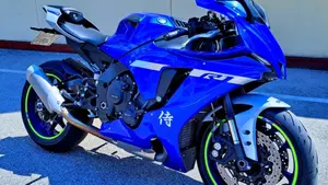 Yamaha YZF R1 (2020 - 25) 