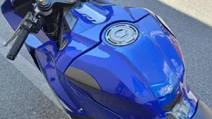 Yamaha YZF R1 (2020 - 25)  (6)