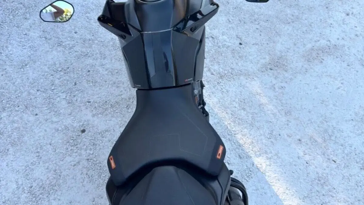 KTM 890 Duke (2021 - 23)  (4)