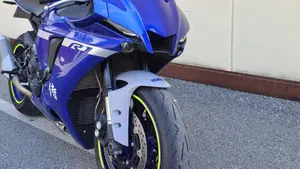 Yamaha YZF R1 (2020 - 25)  (10)