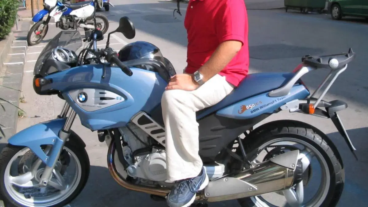 Bmw F 650 CS Scarver (2001 - 06)  (3)